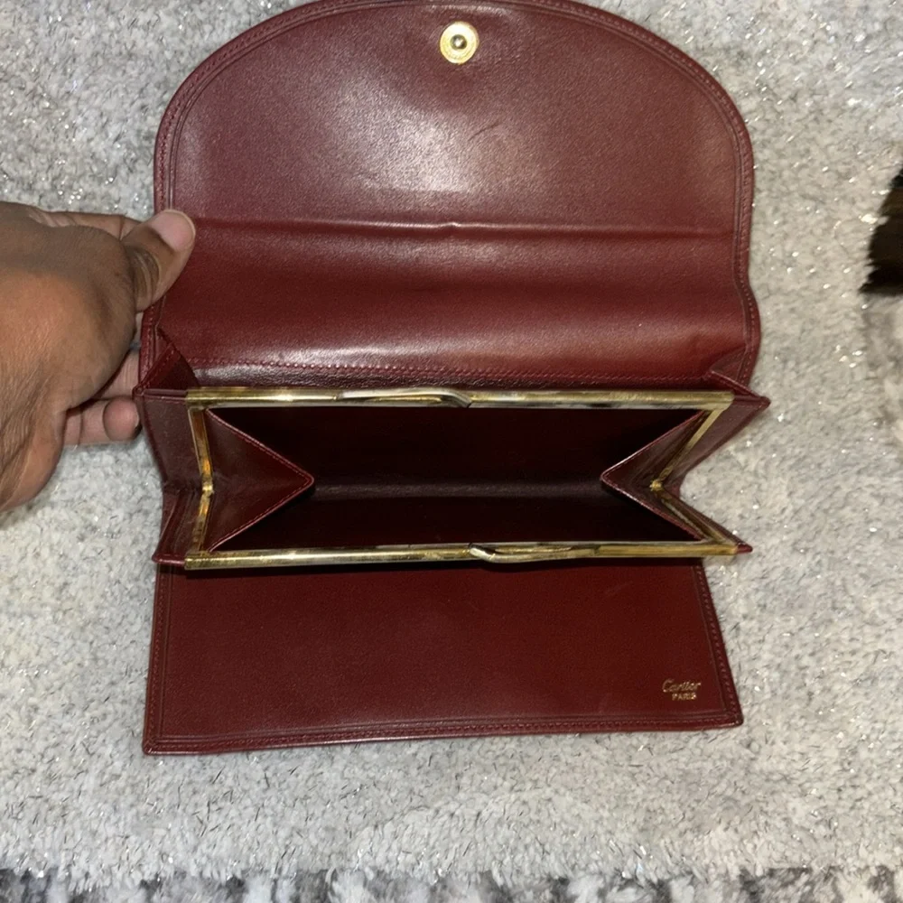 Cartier-beautifully worn, pre-loved kiss-lock wallet!  Signature wine color! - Picture 5 of 12